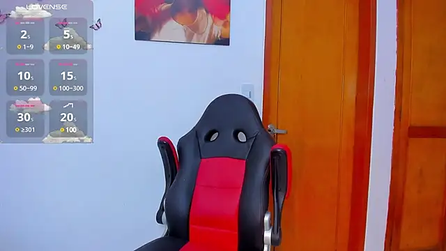 Snapshot of Nathan_Bluee chatting on 12, 12, 2024 Nathan Bluee online show from 12, 12, 2024