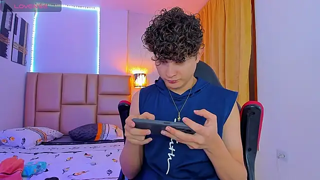 Snapshot of Nathan_Bluee chatting on 11, 2, 2025 Nathan Bluee online show from 11, 2, 2025