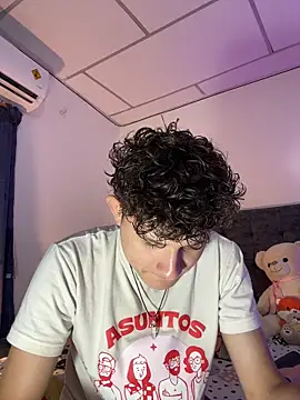 Snapshot of Nathan_Bluee chatting on 29, 10, 2025 Nathan Bluee online show from 29, 10, 2025