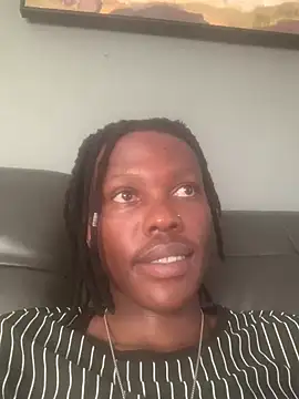 Snapshot of MluTheFixer chatting on 30, 12, 2024 MluTheFixer online show from 30, 12, 2024