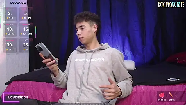 sexybat twink online show from 15, 9, 2025