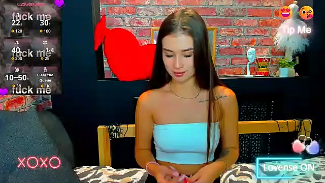 Snapshot of UrJoyy chatting on 2, 10, 2025 UrJoyy online show from 2, 10, 2025