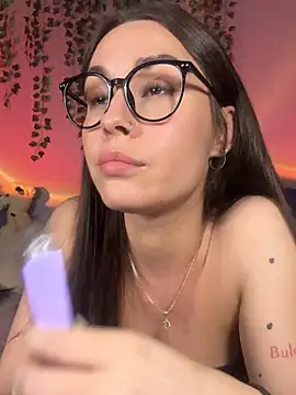 Snapshot of MiaNell chatting on 13, 12, 2024 MiaNell online show from 13, 12, 2024