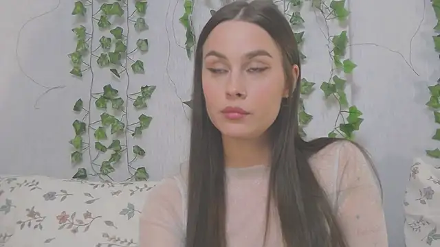 Snapshot of MiaNell chatting on 3, 3, 2025 MiaNell online show from 3, 3, 2025