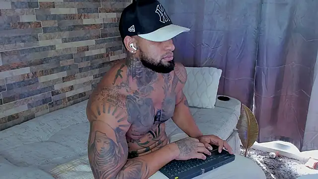Snapshot of zaiin_diesel chatting on 6, 1, 2025 zaiin diesel online show from 6, 1, 2025