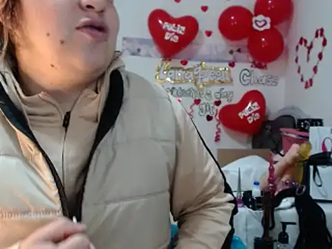 lanaqueen699 online show from 17, 2, 2025