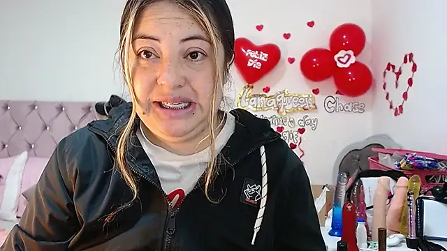 lanaqueen699 online show from 26, 2, 2025