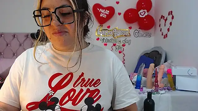 lanaqueen699 online show from 28, 2, 2025