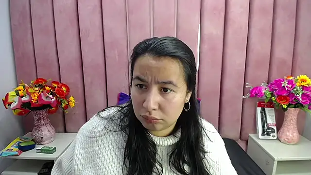 NaomyPrinces online show from 3, 12, 2024