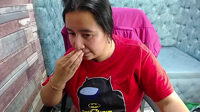 NaomyPrinces online show from 5, 12, 2024