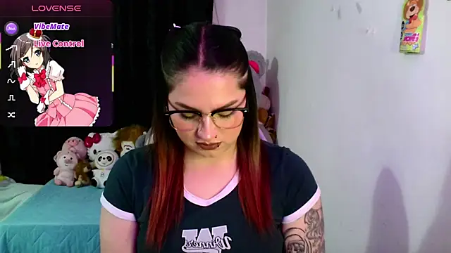 lucycherry   online show from 13, 2, 2026