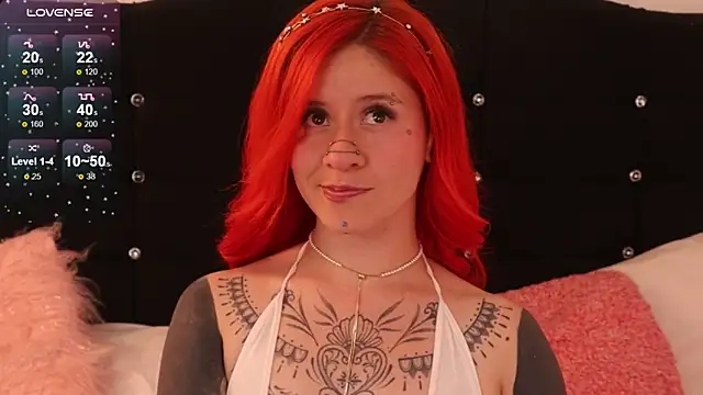 Snapshot of Daarlene chatting on 1, 3, 2025 Daarlene online show from 1, 3, 2025