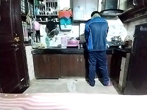 Snapshot of bigvorn6 chatting on 18, 11, 2025 bigvorn6 online show from 18, 11, 2025