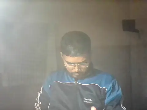 Snapshot of bigvorn6 chatting on 18, 12, 2025 bigvorn6 online show from 18, 12, 2025