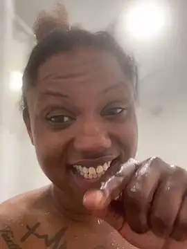 PrettyGal Tingz online show from 10, 2, 2025