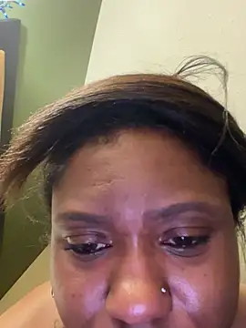 PrettyGal Tingz online show from 9, 3, 2025