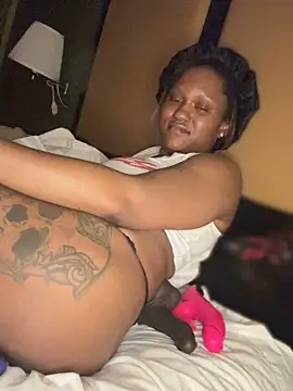 PrettyGal Tingz online show from 8, 6, 2026