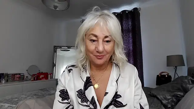 TanyaTaylor45 online show from 8, 2, 2026