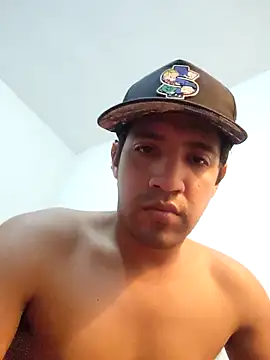 Snapshot of LiosArmando420 chatting on 3, 12, 2025 LiosArmando420 online show from 3, 12, 2025