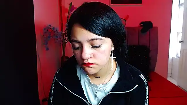 Violettasquirt online show from 22, 9, 2025