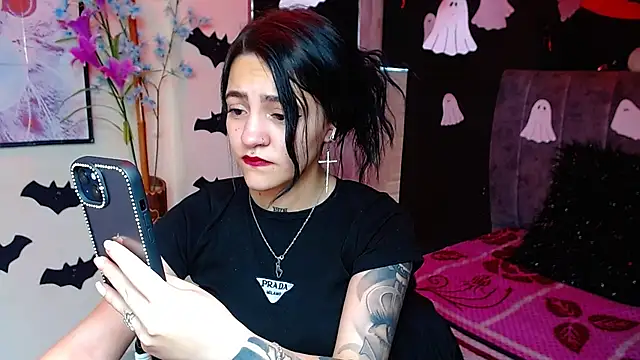 Violettasquirt online show from 27, 10, 2025