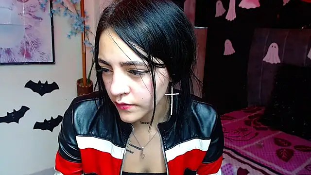 Violettasquirt online show from 29, 10, 2025