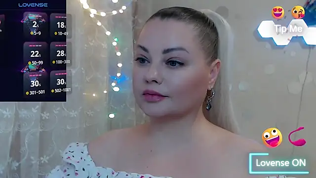 JewellKiss7 online show from 9, 6, 2026