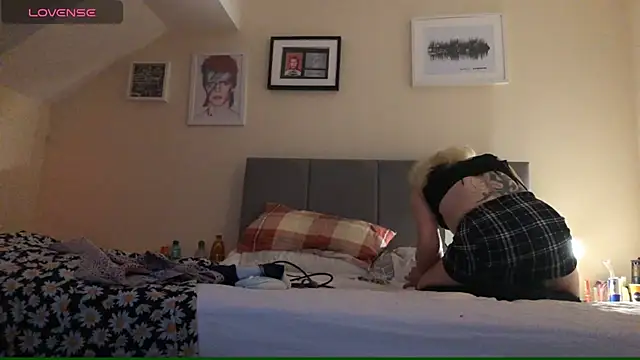 Snapshot of lolaisagoodtime chatting on 15, 2, 2025 lolaisagoodtime online show from 15, 2, 2025