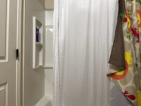 yfui221 online show from 18, 10, 2025