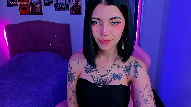 Snapshot of adri_tom44 chatting on 5, 3, 2025 adri tom44 online show from 5, 3, 2025