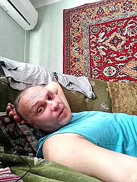 Pineapple04 online show from 28, 9, 2025