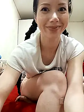 Snapshot of SashaGrinch chatting on 20, 12, 2024 SashaGrinch online show from 20, 12, 2024