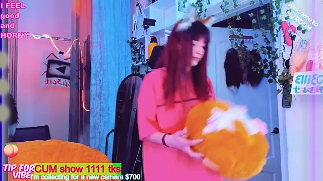 Toxic Ellies online show from 16, 2, 2025