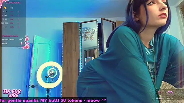 Toxic Ellies online show from 22, 11, 2025