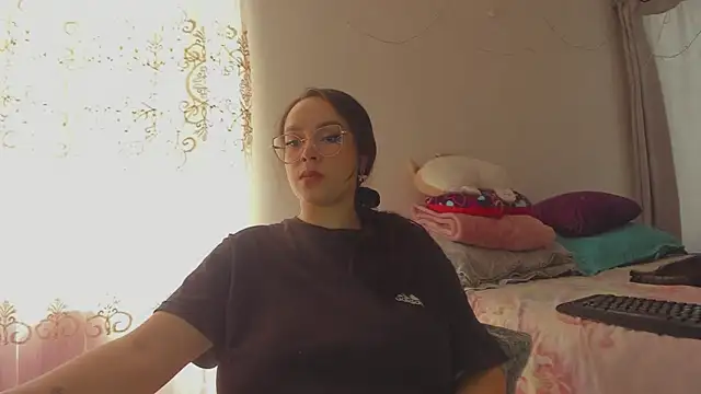 HARLEYNAPIER online show from 25, 3, 2026