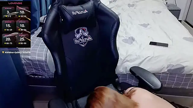 Snapshot of Angelababy001 chatting on 21, 2, 2025 Angelababy001 online show from 21, 2, 2025