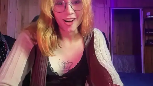 Snapshot of Theemillyblack chatting on 19, 4, 2026 Theemillyblack online show from 19, 4, 2026