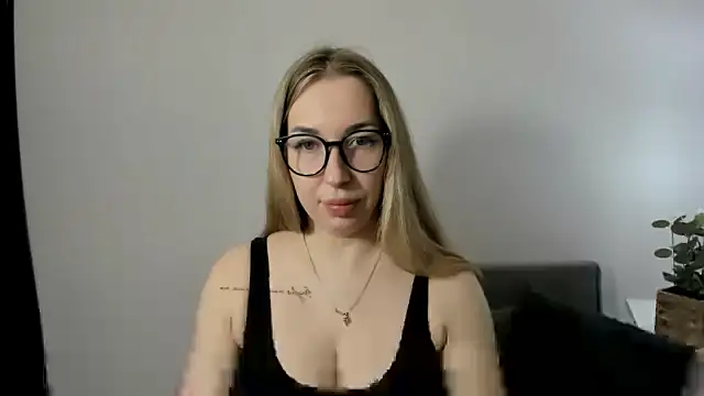 AriaDesire online show from 16, 3, 2026