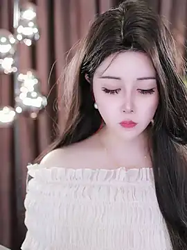 Qiaoqiao  online show from 2, 3, 2025