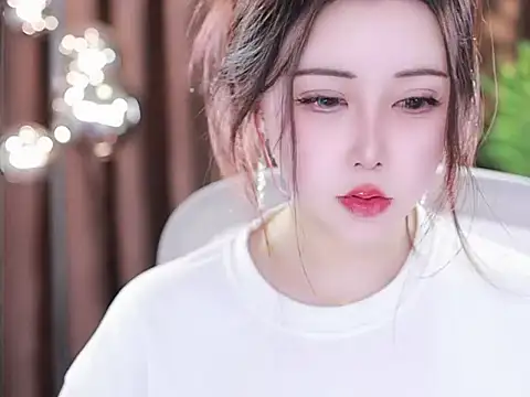 Qiaoqiao  online show from 5, 3, 2025