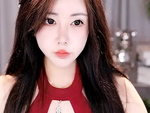 Qiaoqiao  online show from 19, 10, 2025