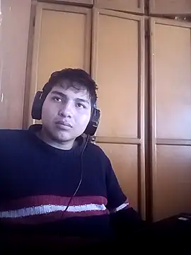 Snapshot of LoganFinds chatting on 2, 12, 2025 LoganFinds online show from 2, 12, 2025