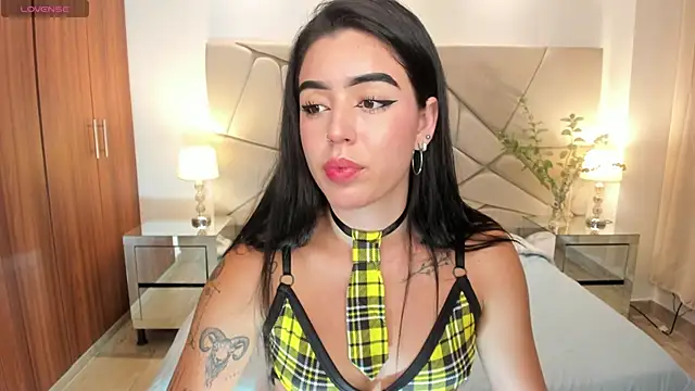 zoee jackson online show from 20, 2, 2025