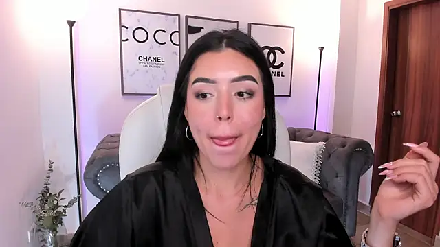 zoee jackson online show from 22, 3, 2025