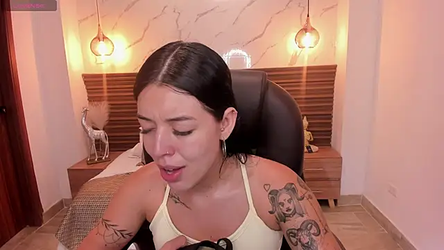 zoee jackson online show from 17, 7, 2026