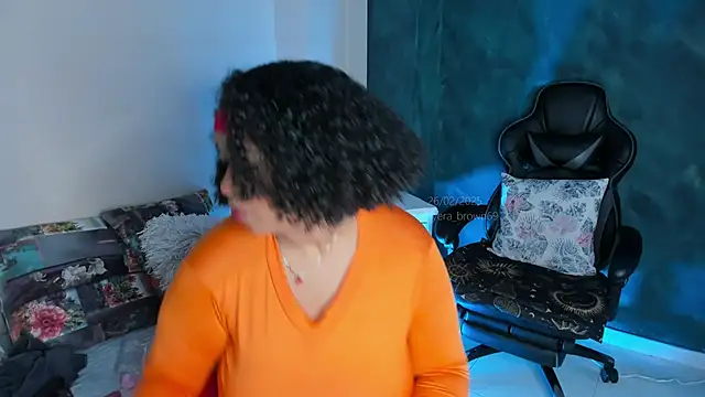 Snapshot of yerabrown69 chatting on 26, 2, 2025 yerabrown69 online show from 26, 2, 2025