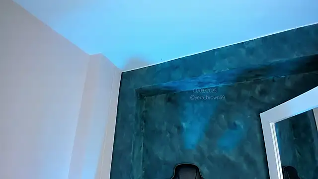 Snapshot of yerabrown69 chatting on 1, 3, 2025 yerabrown69 online show from 1, 3, 2025