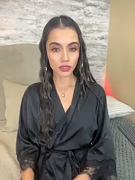 Nicole stonee online show from 7, 5, 2026