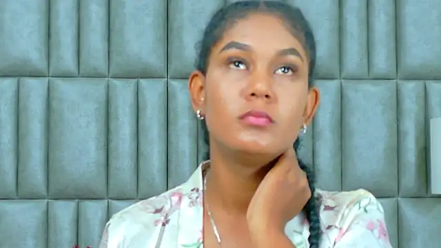 Snapshot of AlisonJaimes chatting on 15, 11, 2025 AlisonJaimes online show from 15, 11, 2025