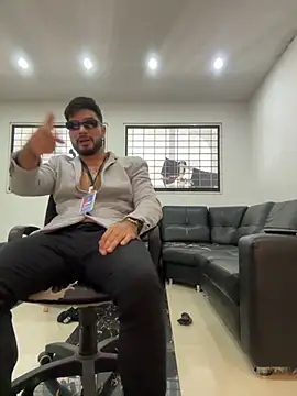 Snapshot of _tony8 chatting on 31, 10, 2025 tony8 online show from 31, 10, 2025